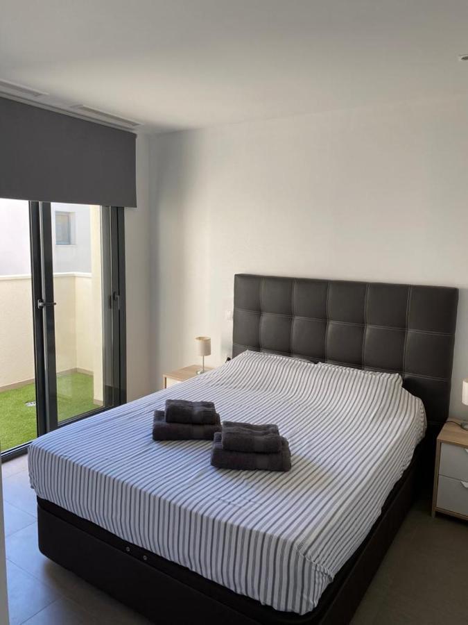Villa La Valiente Roca Рохалес Екстериор снимка