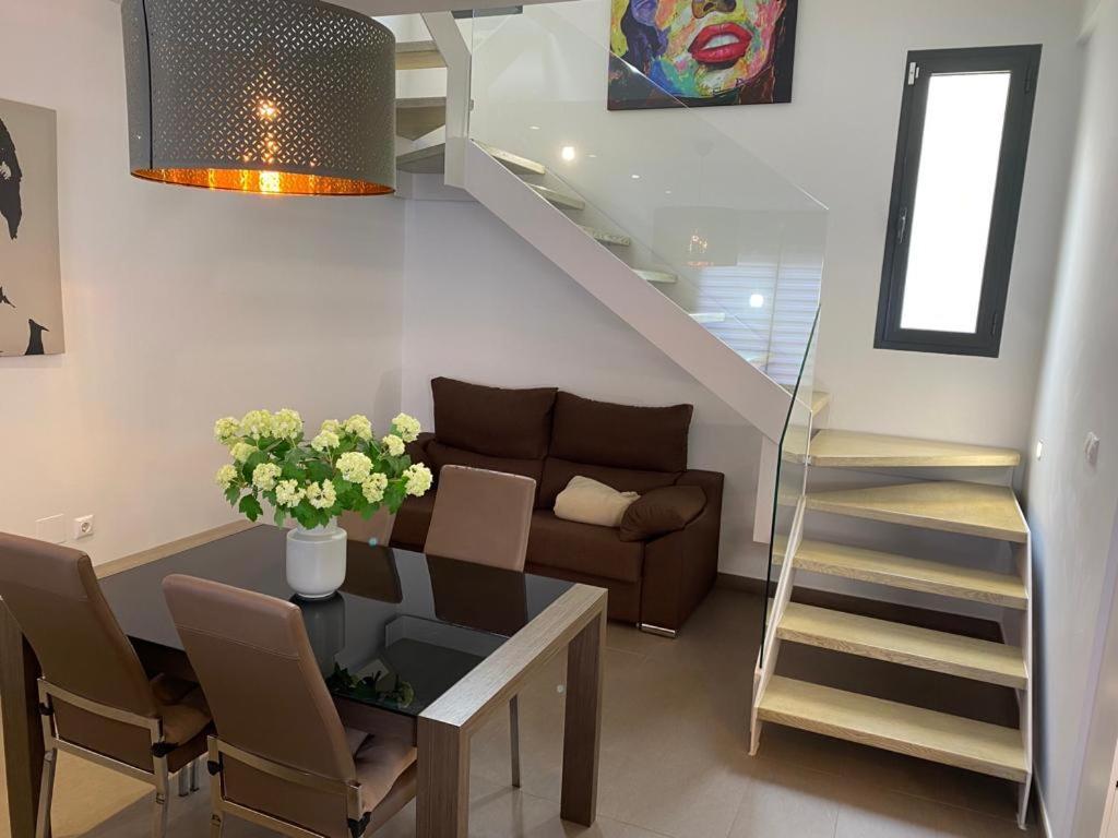 Villa La Valiente Roca Рохалес Екстериор снимка