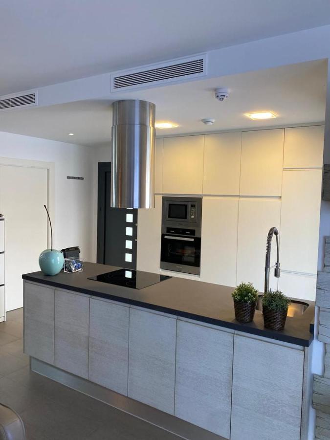 Villa La Valiente Roca Рохалес Екстериор снимка
