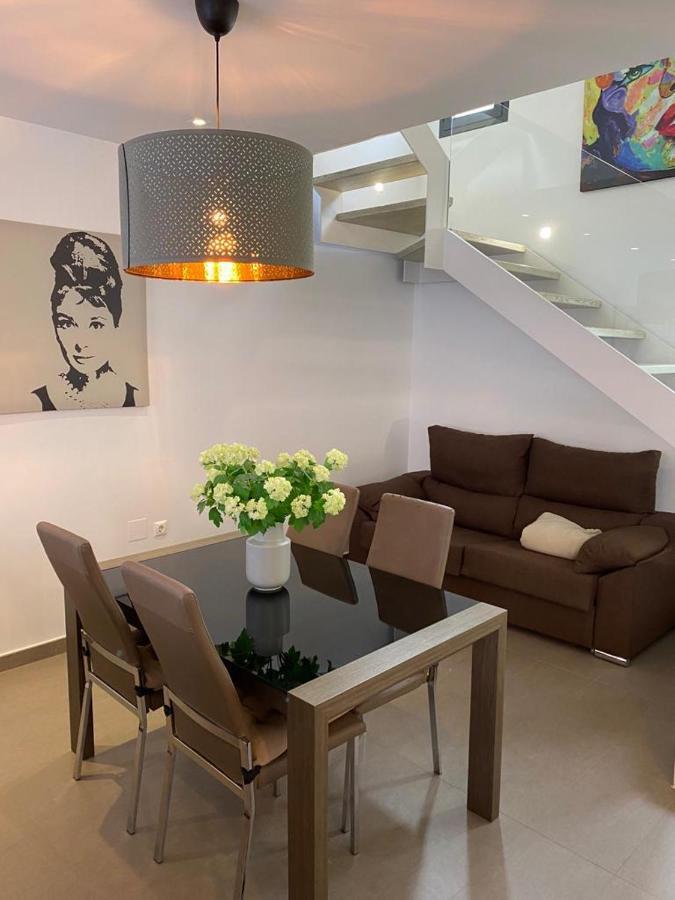Villa La Valiente Roca Рохалес Екстериор снимка